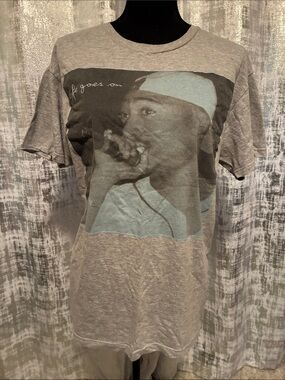 Vintage Tupac Shakur Life Goes On Graphic Tee 2011 -Size Large